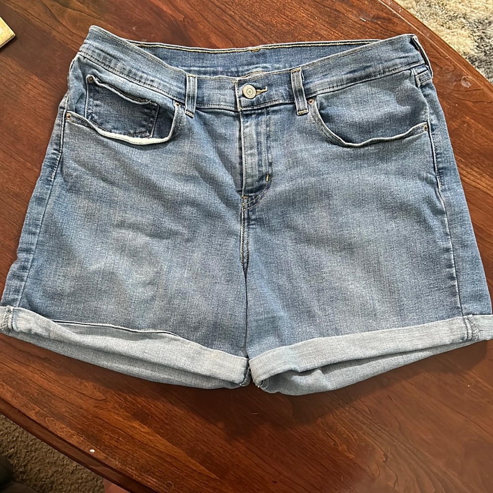 Levi Jean shorts size 30